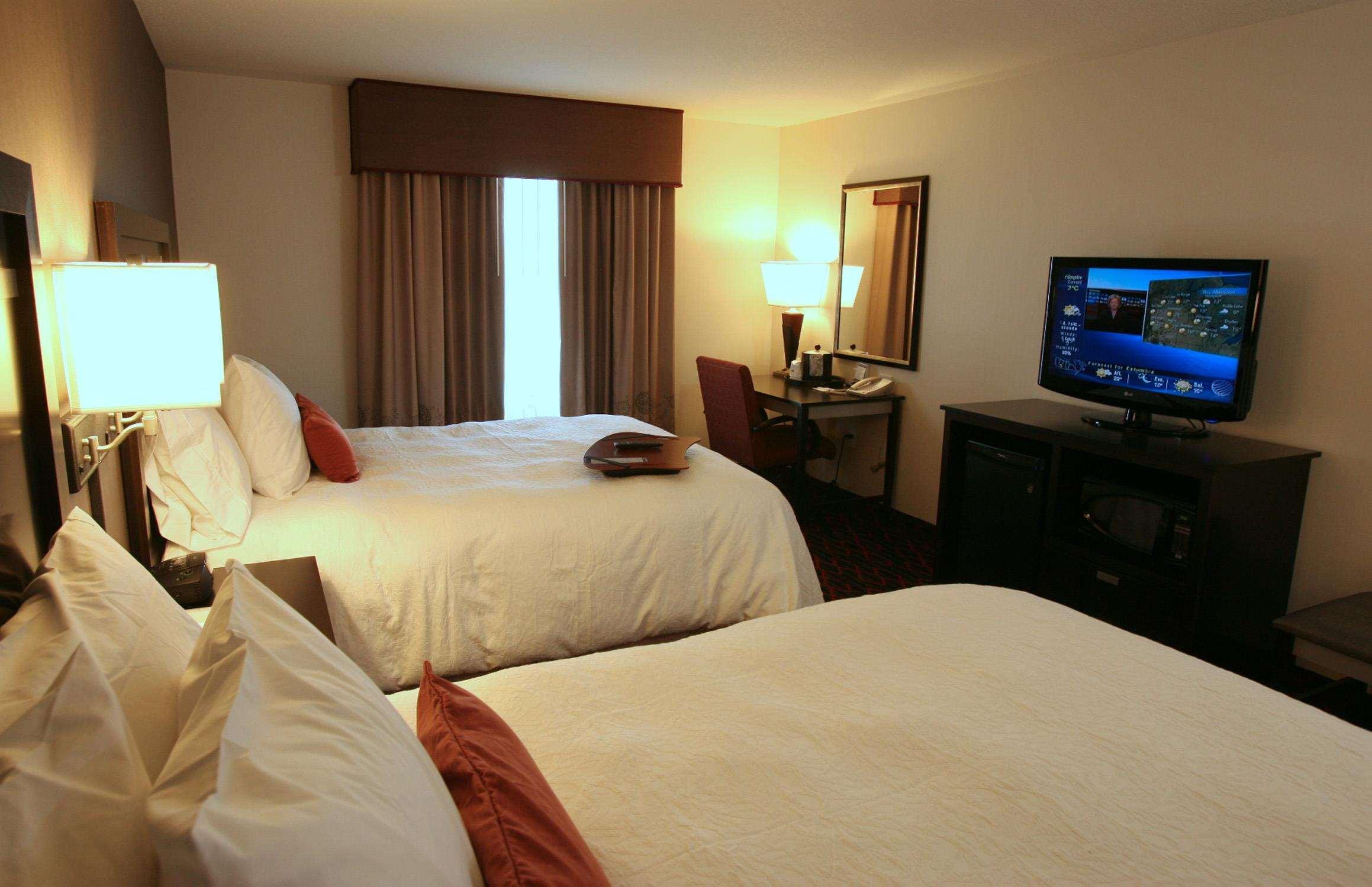 Hampton Inn & Suites Red Deer Penhold Szoba fotó