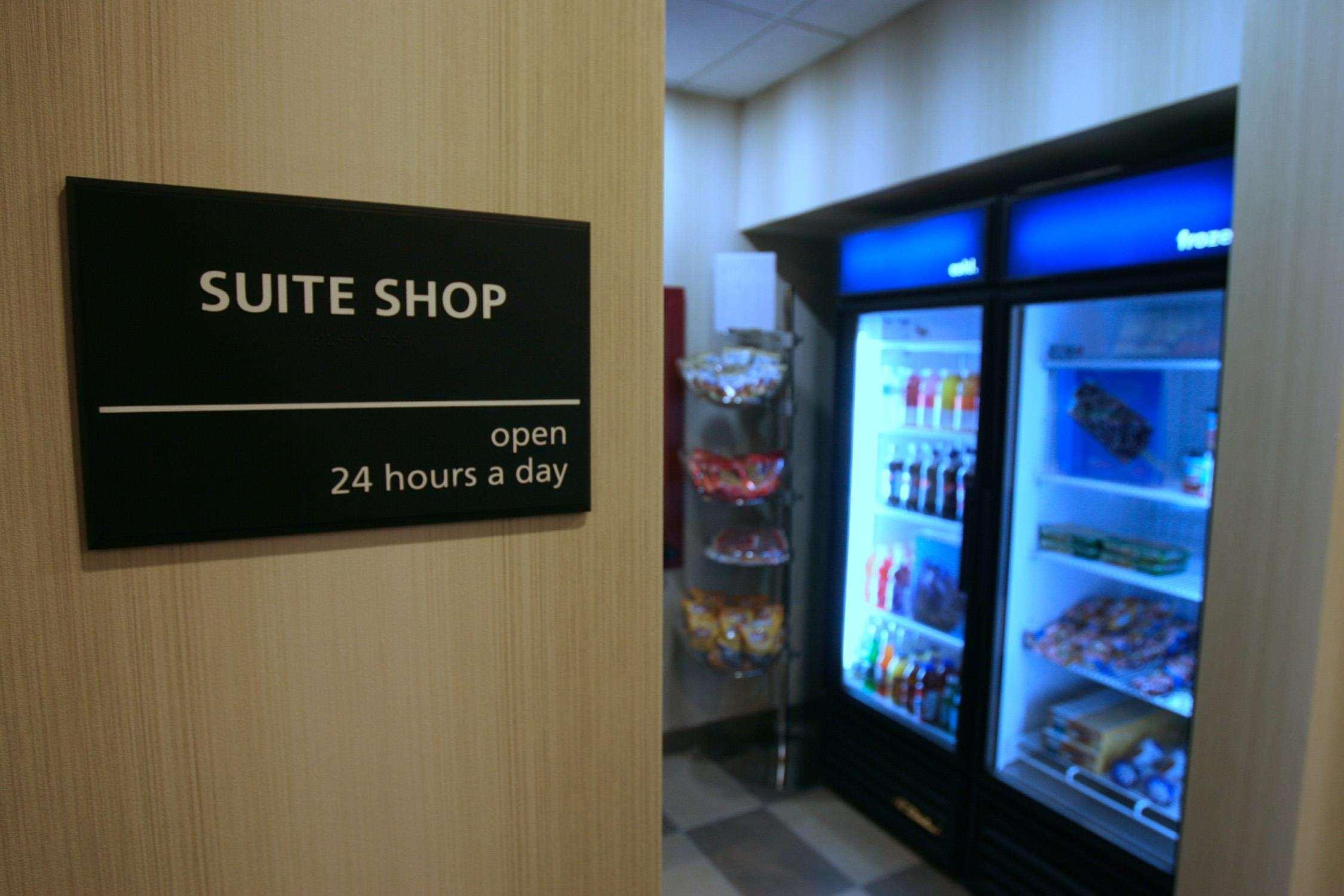 Hampton Inn & Suites Red Deer Penhold Kültér fotó
