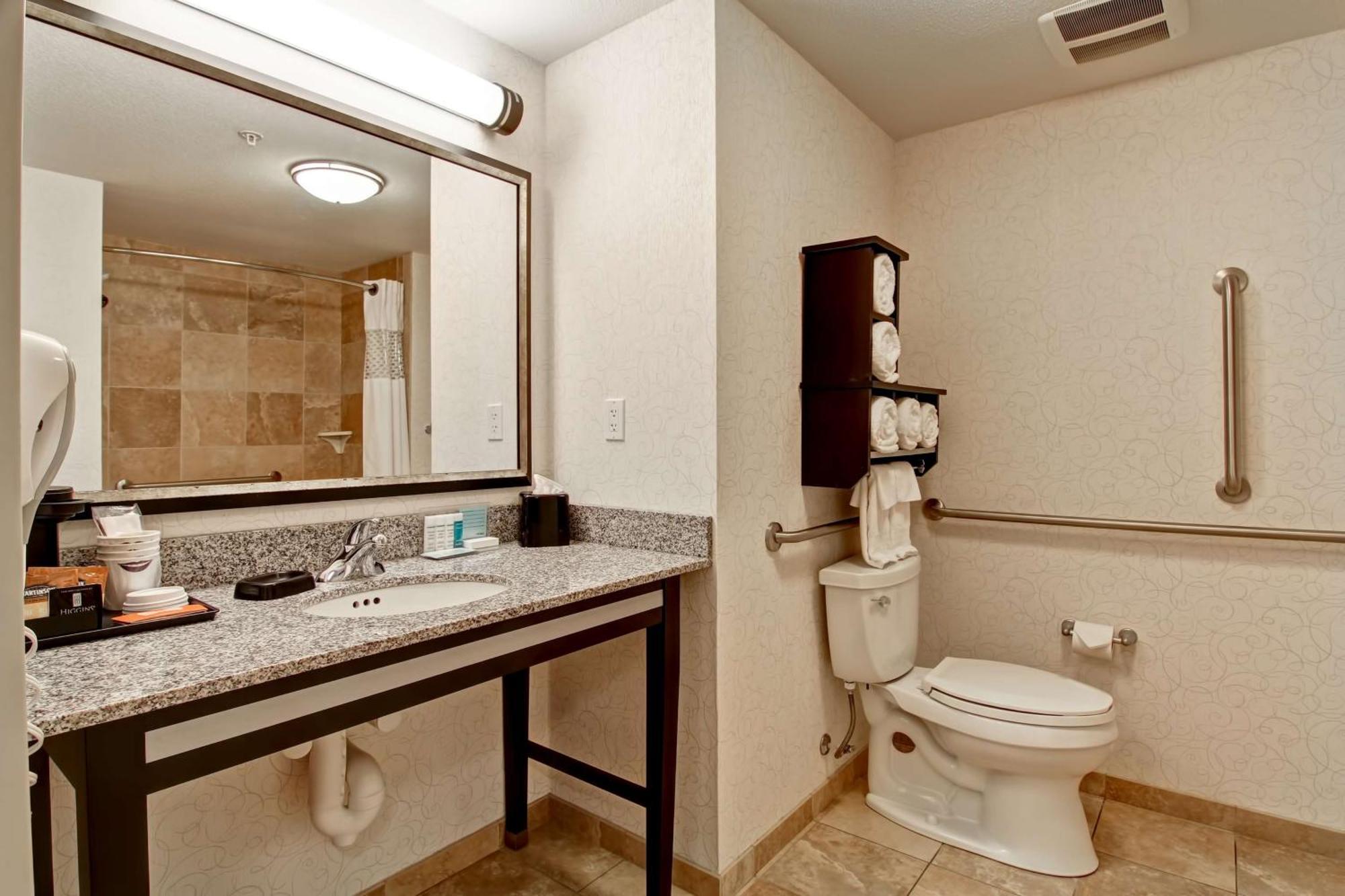 Hampton Inn & Suites Red Deer Penhold Kültér fotó
