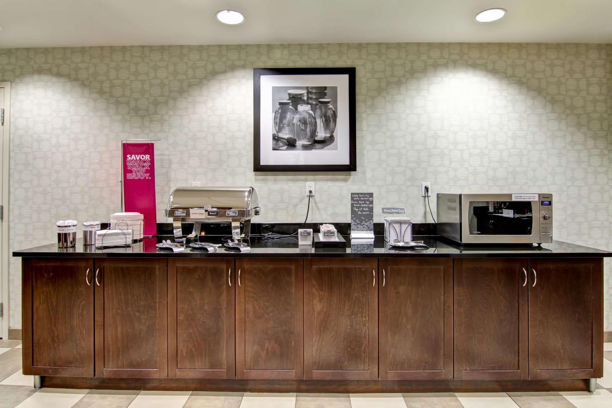 Hampton Inn & Suites Red Deer Penhold Kültér fotó